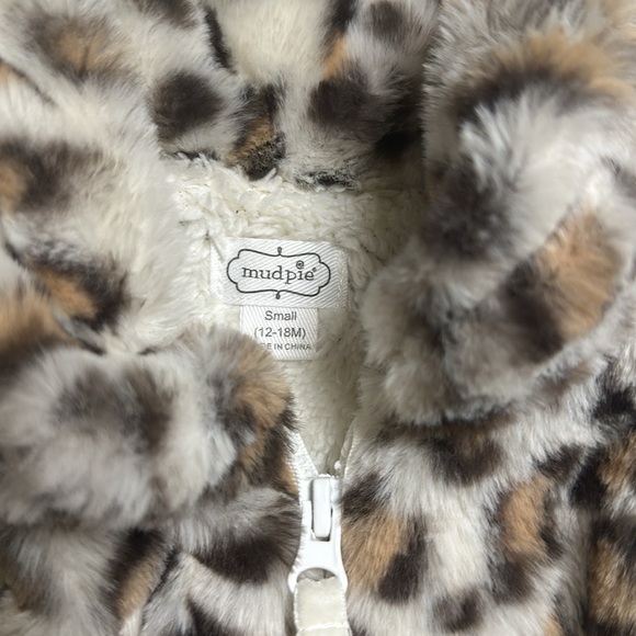 Kids leopard vest. 12-18 months. - Picture 2 of 2